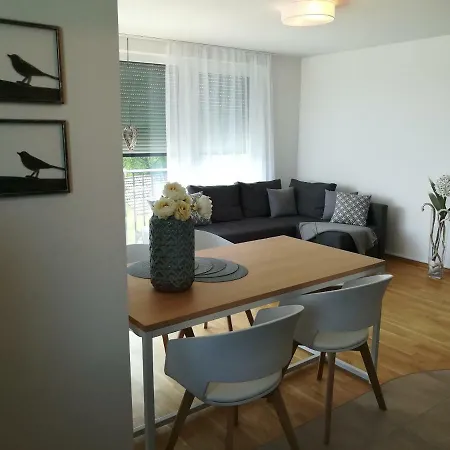Ferienwohnung Prestige 4 Apartament *